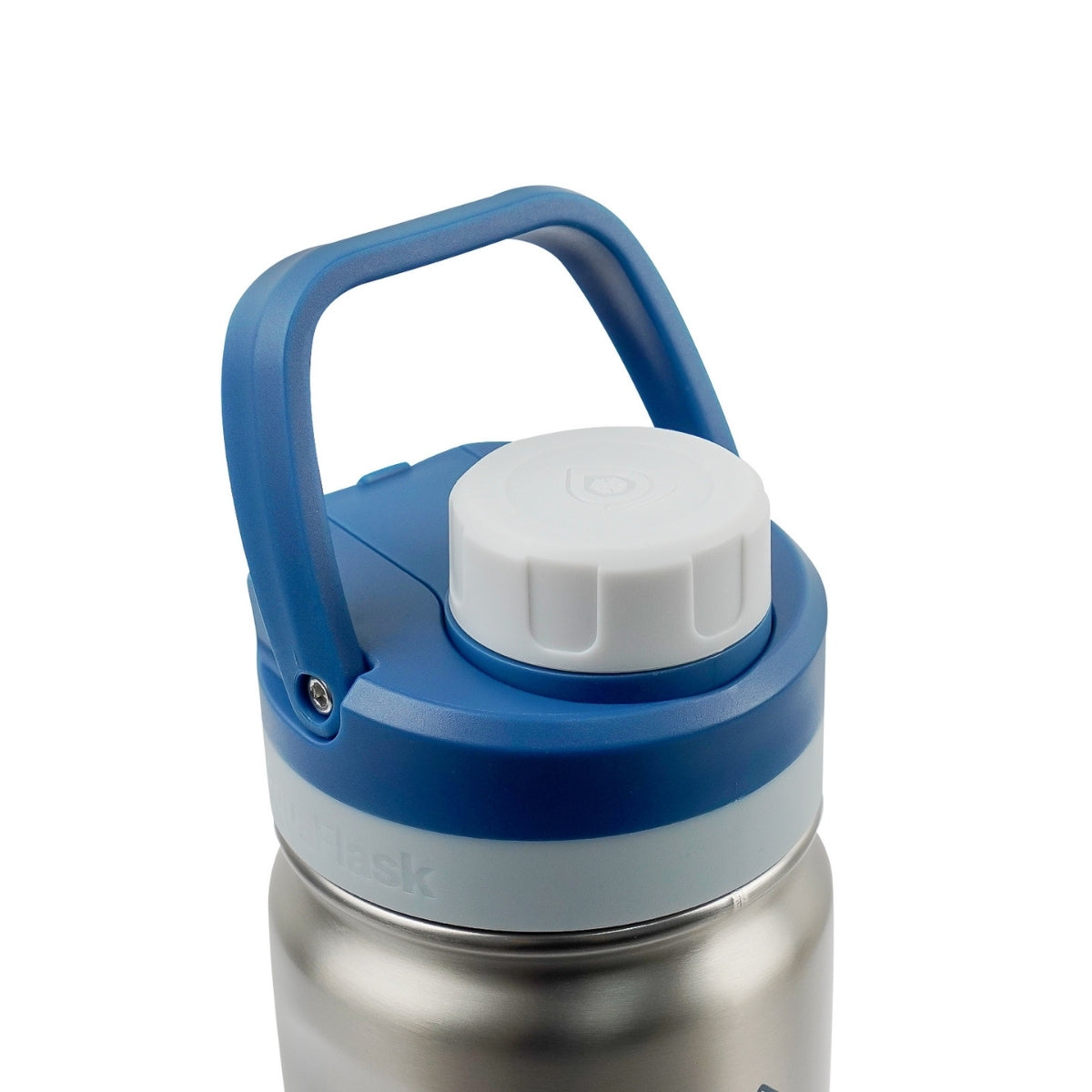 Botella de agua de acero inoxidable con aislamiento de la colección Colorwave de AquaFlask en color Alpine Swiss, con acabado degradado suave, tapa de rosca con asa de transporte y base de silicona, fotografiada sobre fondo blanco