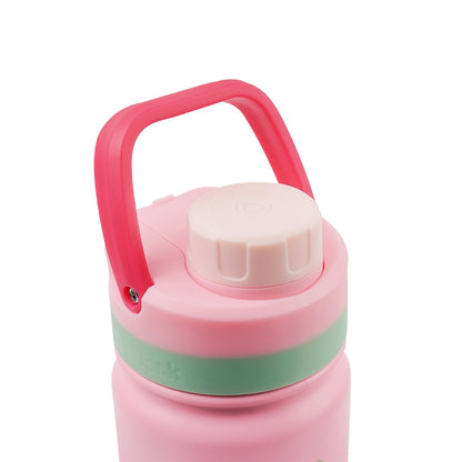 Botella de agua de acero inoxidable con aislamiento de la colección Colorwave de AquaFlask en color Bella Bellini, con acabado degradado suave, tapa de rosca con asa de transporte y base de silicona, fotografiada sobre fondo blanco