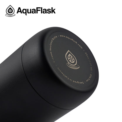 Botellas de agua aisladas de la Colección Flow de Aquaflask mostradas en varios colores y tamaños