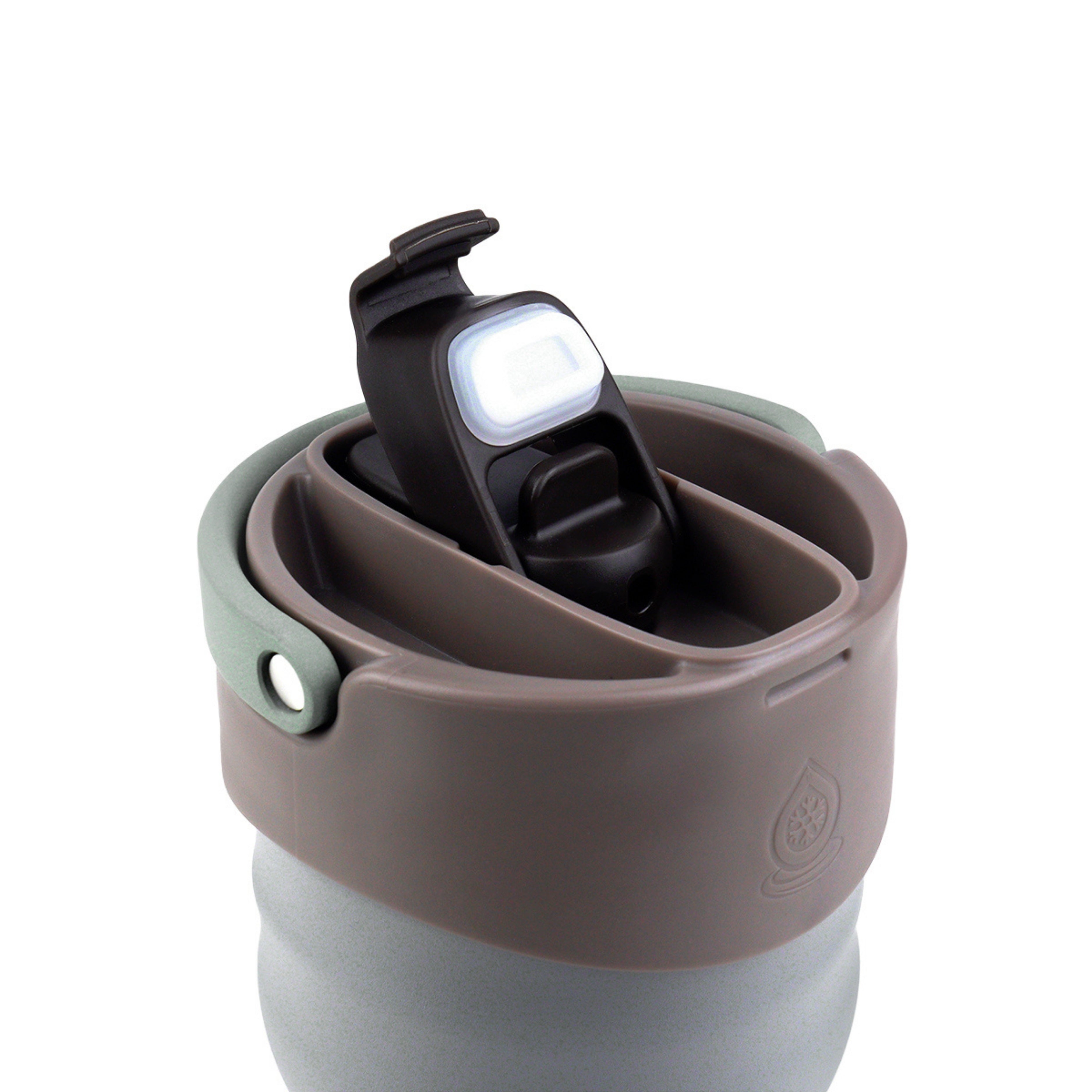 Vaso térmico de acero inoxidable con aislamiento de la colección Tumbler de AquaFlask en color Machiato, con acabado mate, tapa con asa y cuerpo cilíndrico, fotografiado sobre fondo blanco