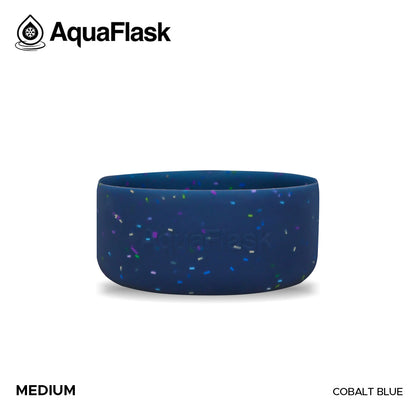 Accesorio de base de silicona Aquaflask con logotipo en relieve, diseñado para encajar en la base de las botellas Aquaflask Regular.